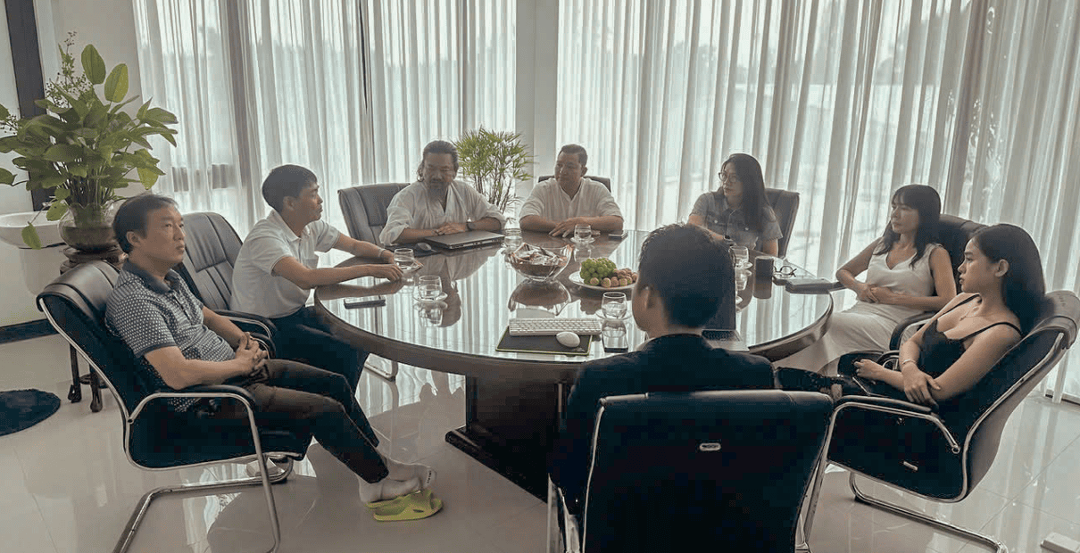 Buổi trà đàm tại văn phòng tập đoàn Wealth Power Group Vietnam